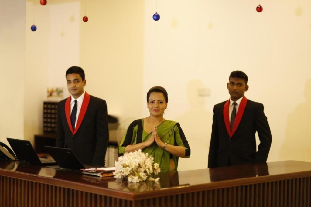 Royal Kandyan Ngoại thất bức ảnh
