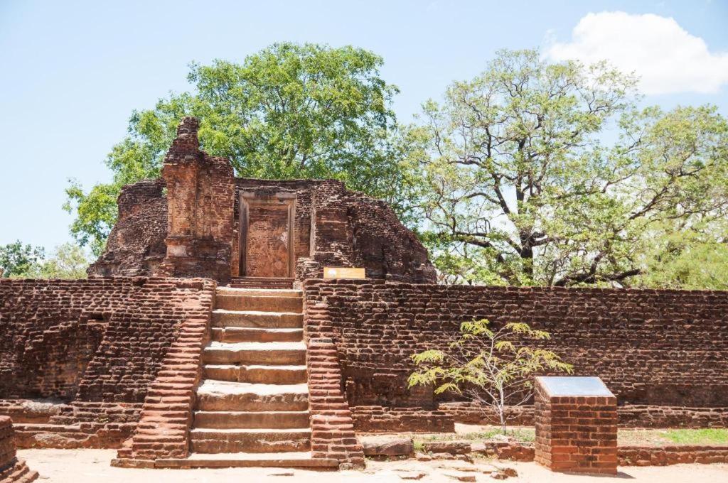 Royal Kandyan Ngoại thất bức ảnh