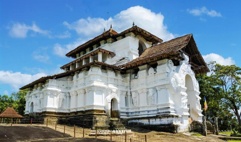 Royal Kandyan Ngoại thất bức ảnh