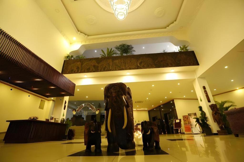 Royal Kandyan Ngoại thất bức ảnh